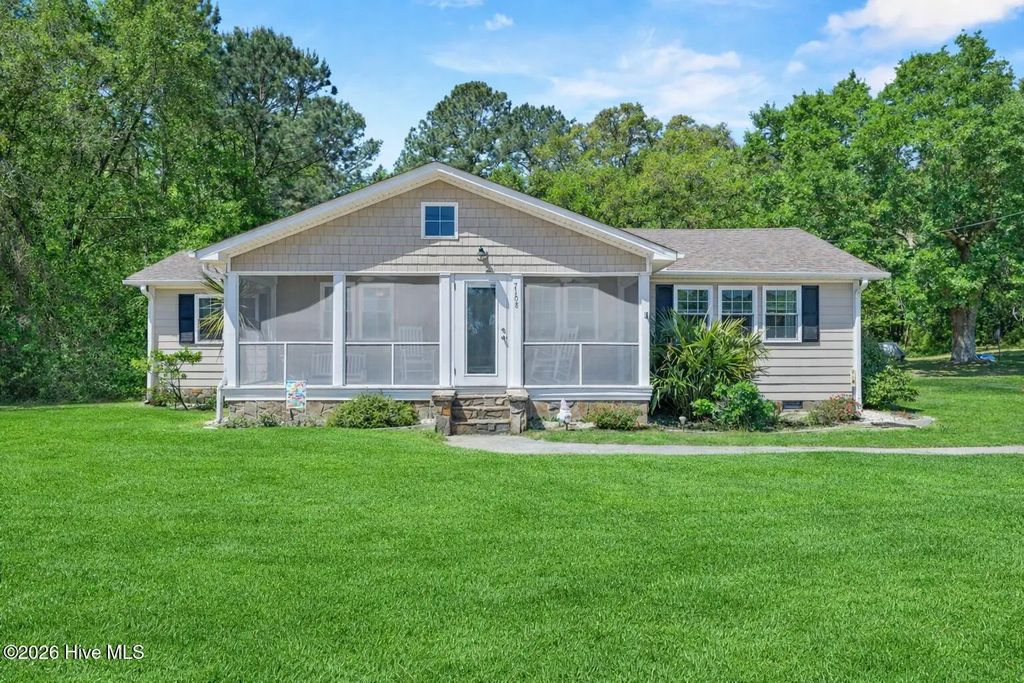 7108 Carolina Beach Road, Wilmington