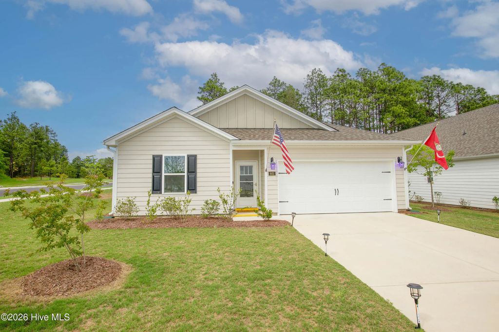 801 Amster Way, Pinehurst