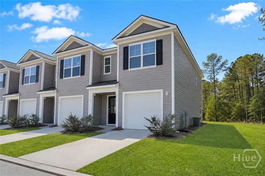 173 Coneflower Road, Bloomingdale