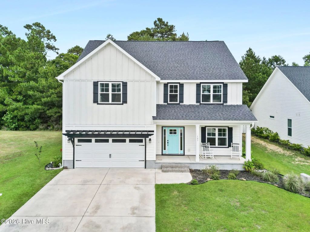 107 Whispering Pine Lane, Holly Ridge