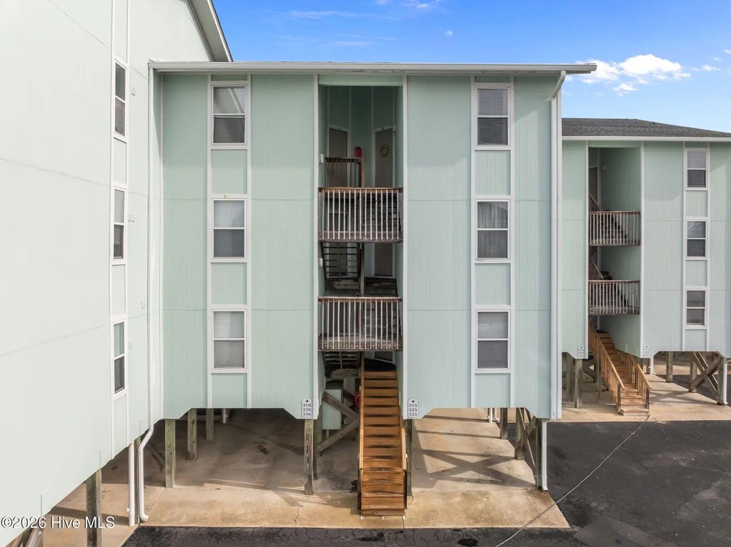918 N New River Drive 314, Surf City