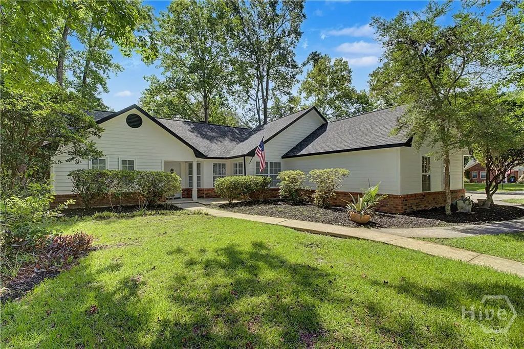 12 Cove Court, Savannah