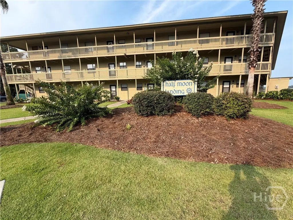 207 Azalea Road 23, Midway