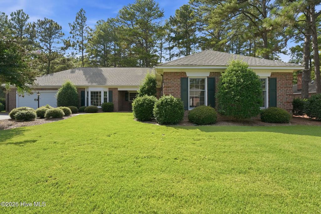 42 Alston Place, Southern Pines