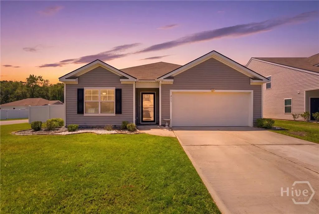 211 Caribbean Village Drive, Guyton