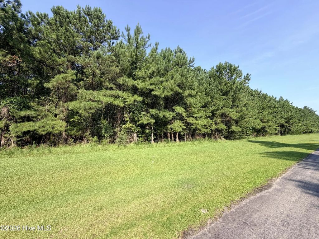 201 Garbacon Drive, Beaufort