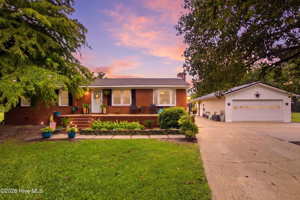 6634 Florence Road, Merritt