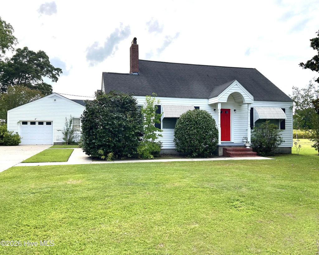 167 Lake Road, Newport