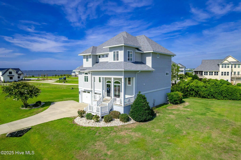516 Blue Heron Drive, Newport