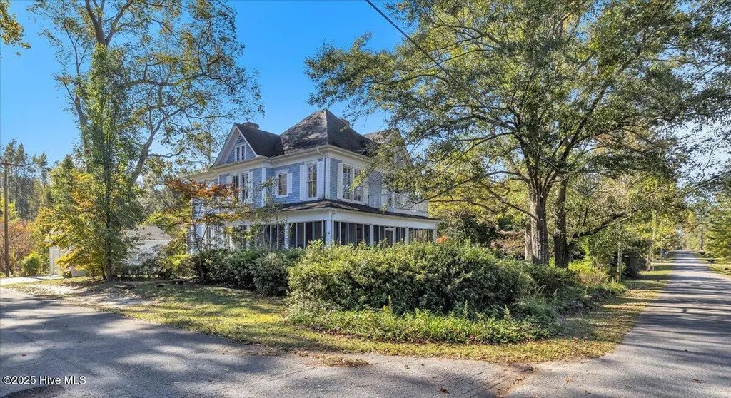 201 W Main Street, Atkinson