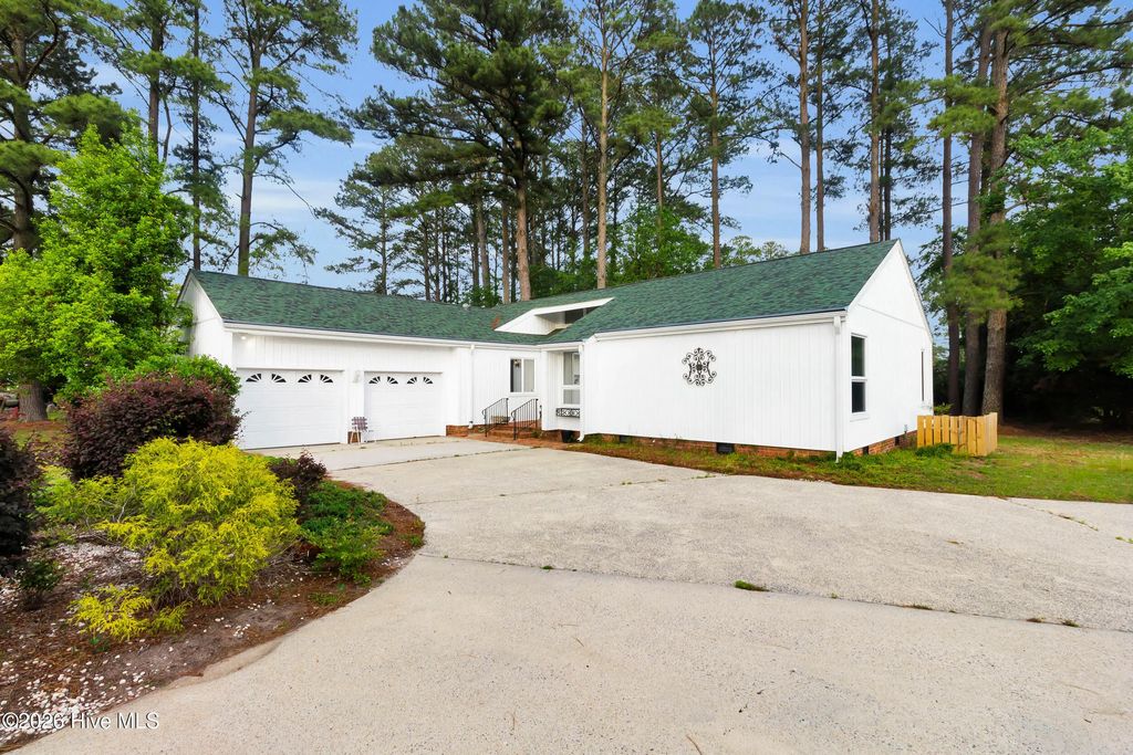 1106 Caracara Drive, New Bern