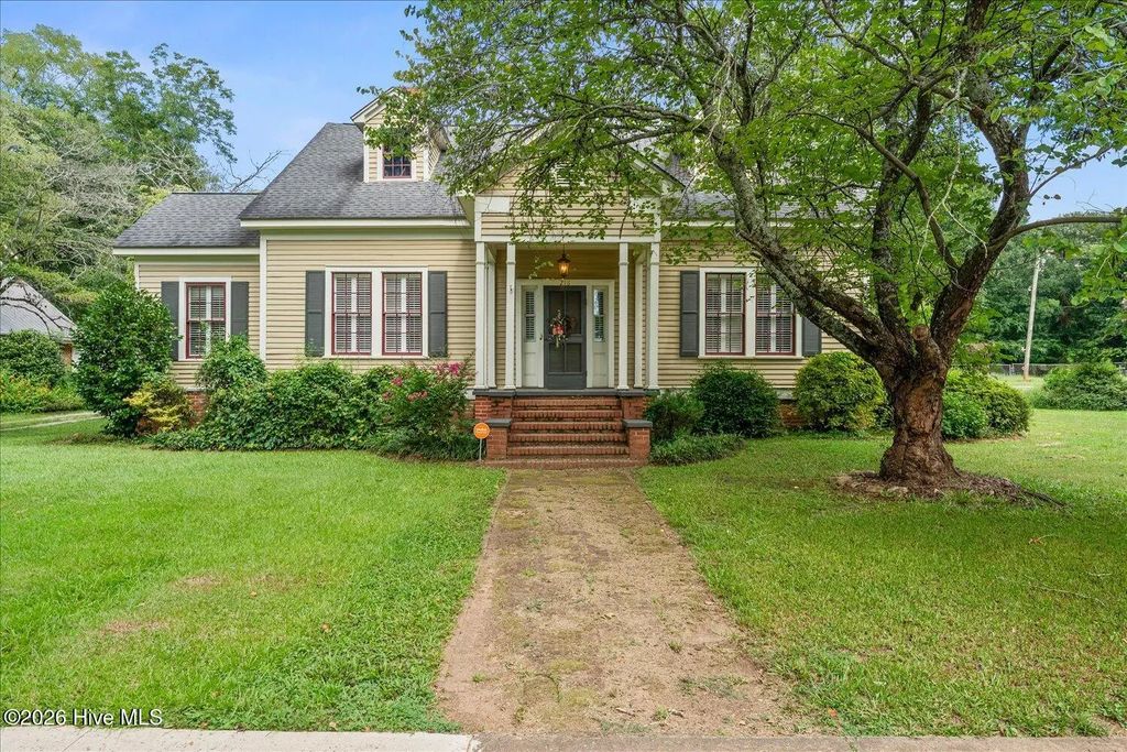 216 S Laurel Avenue, Greensboro