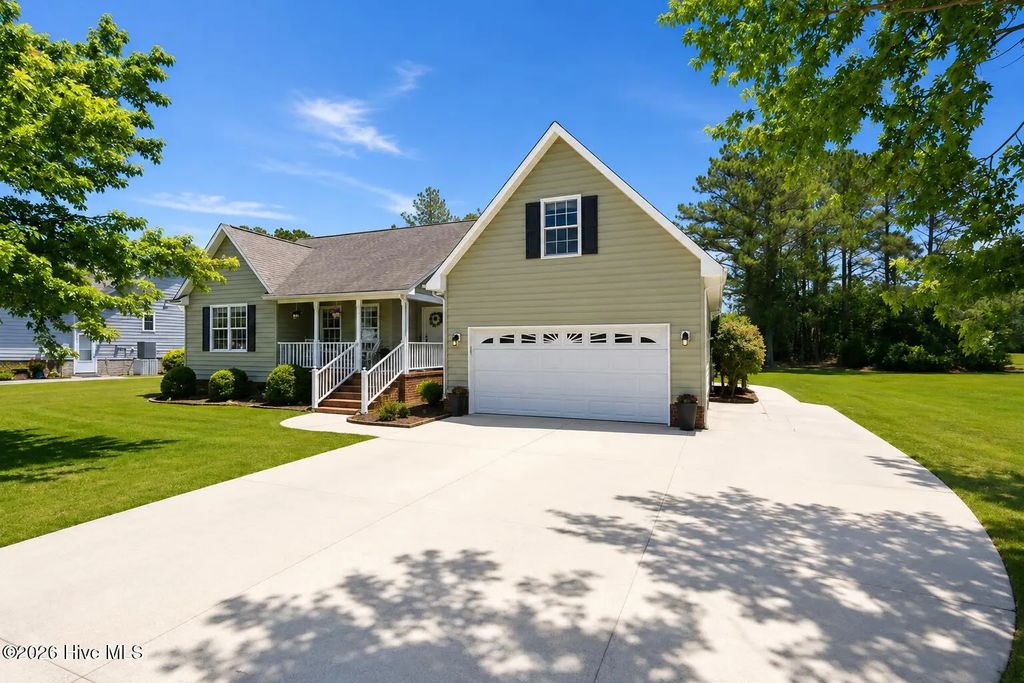 1129 Coral Reef Drive, New Bern