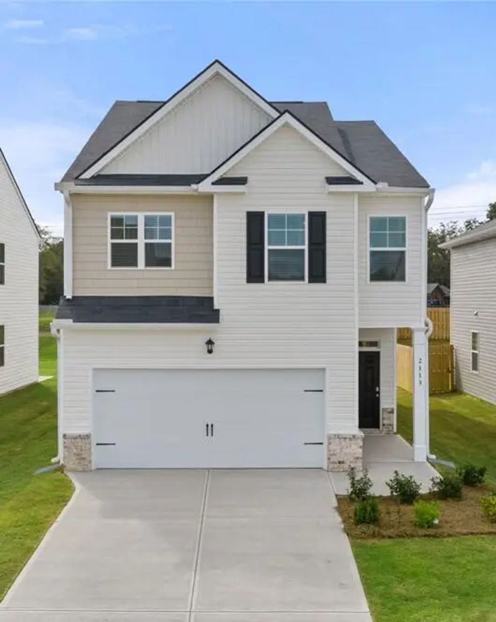 807 Dara Corners, Columbia