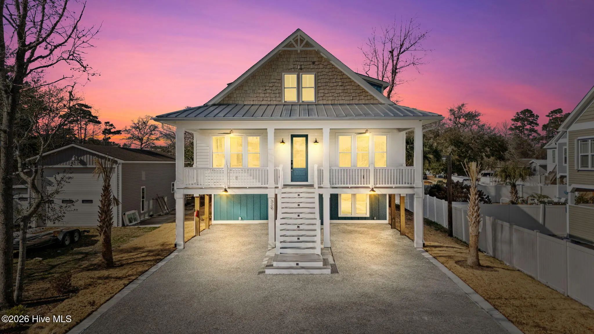329 Ne 61st Street, Oak Island