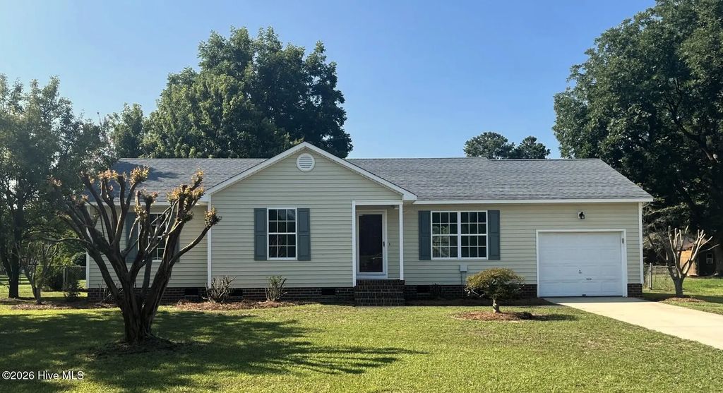 2595 Pine Knoll Drive, Kinston