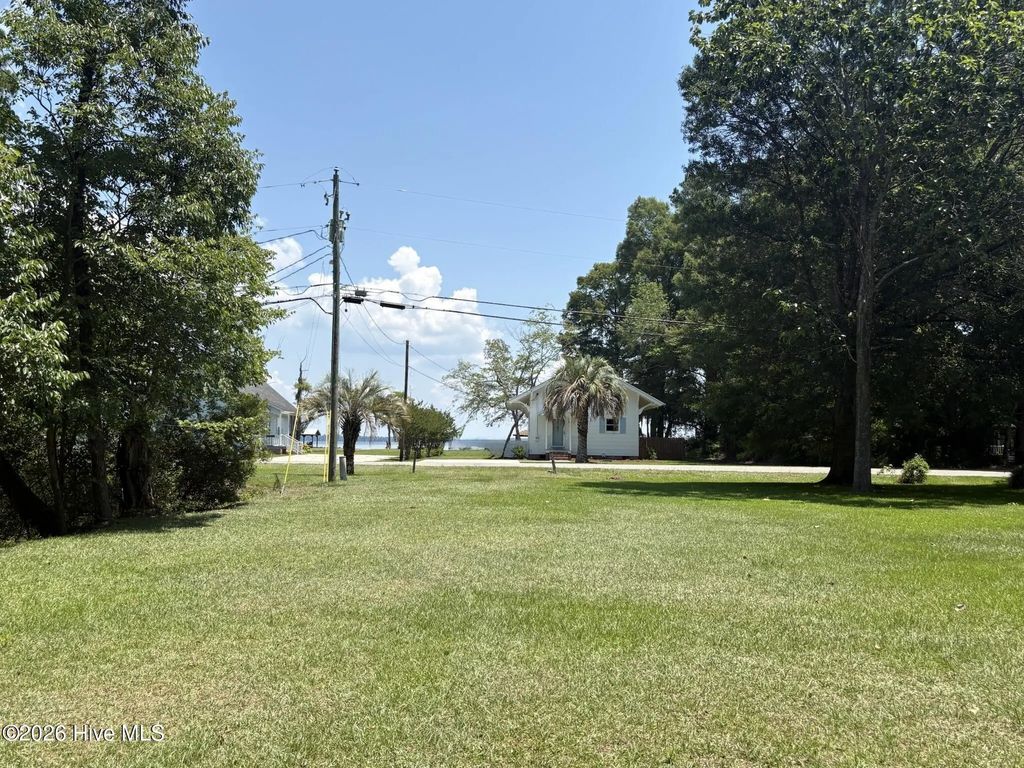 Near 2072 Waccamaw Shores Road, Lake Waccamaw