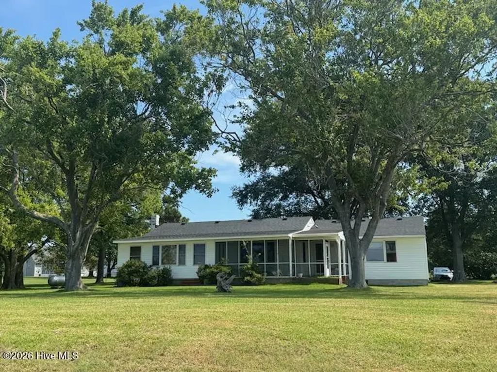 133 Ferryview Lane, Knotts Island