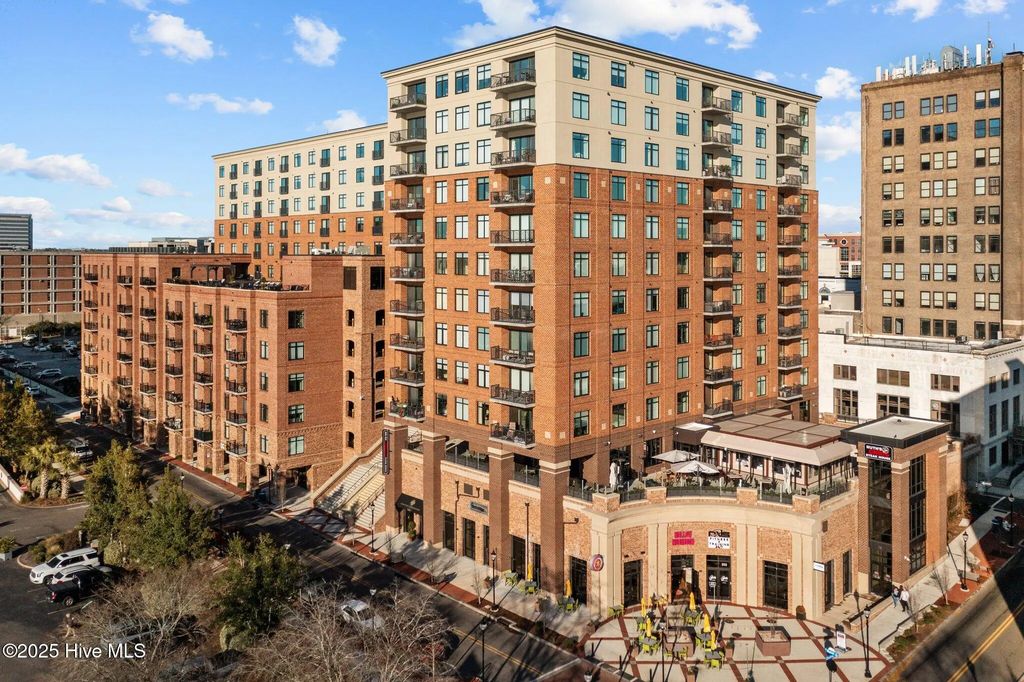 240 N Water Street Apt 556, Wilmington