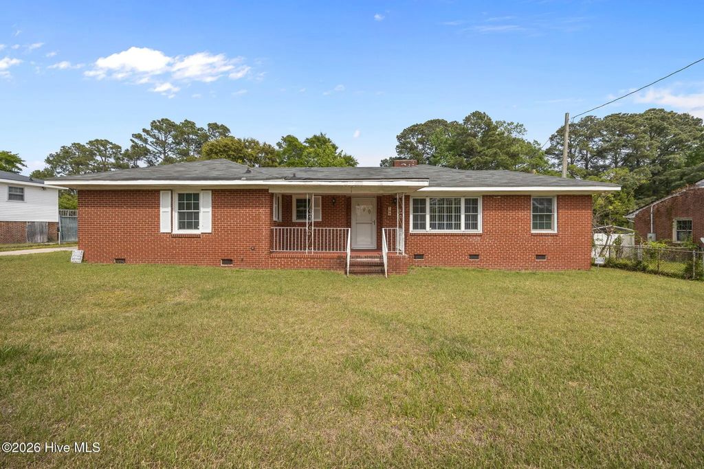 709 Hooker Road, Greenville