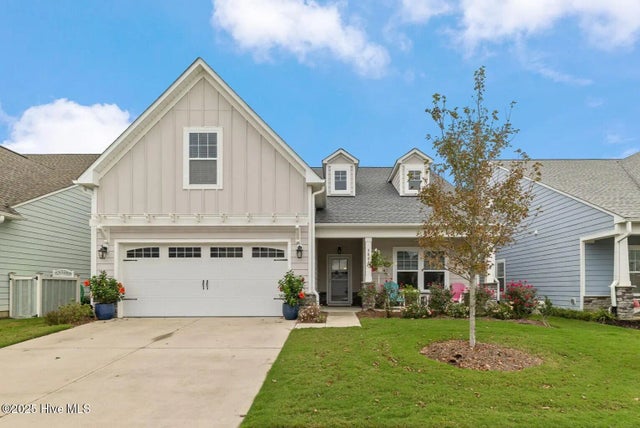 5864 Park West Circle, Leland