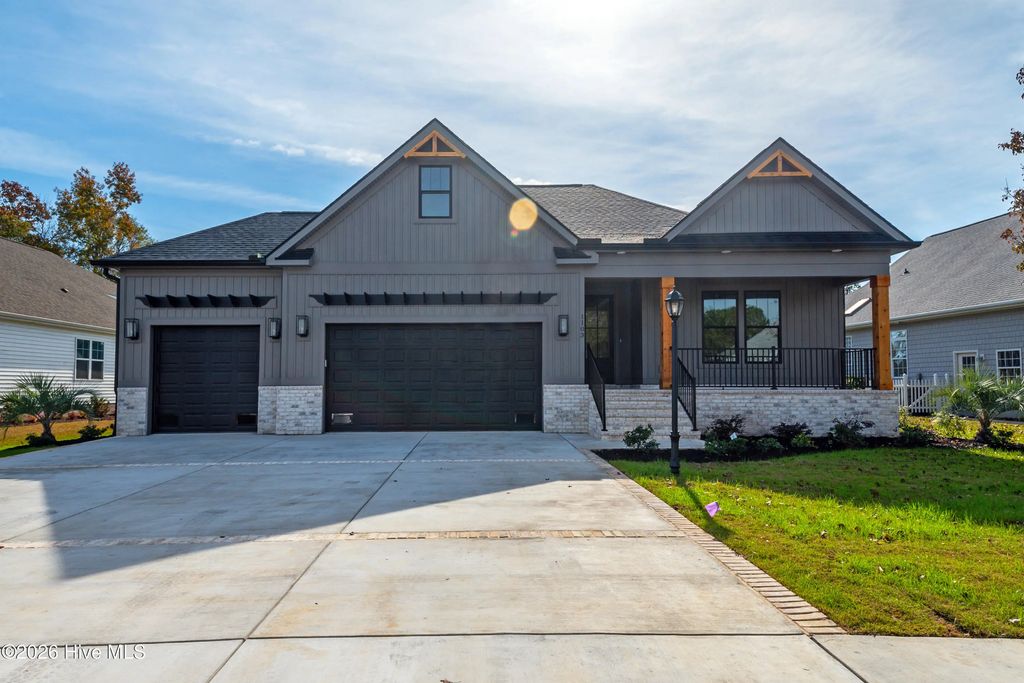 602 Lathrop Court Nw, Calabash