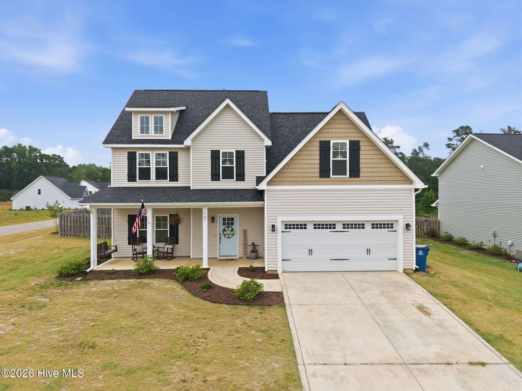 101 Woodford Lane, Vass