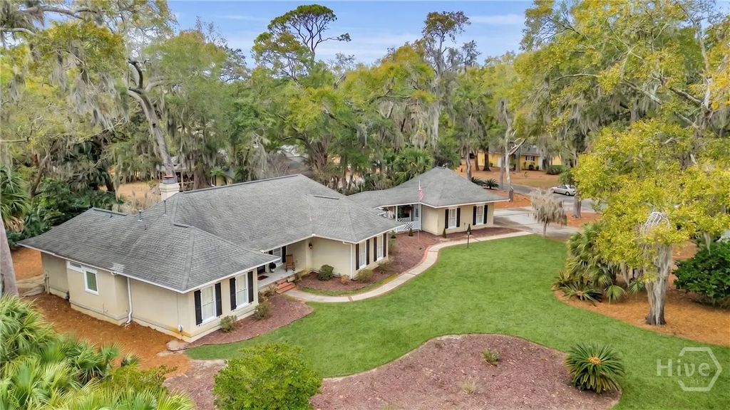 10 Tangletree Lane, Savannah