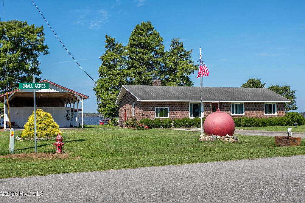 1303 Little River Drive, Elizabeth City