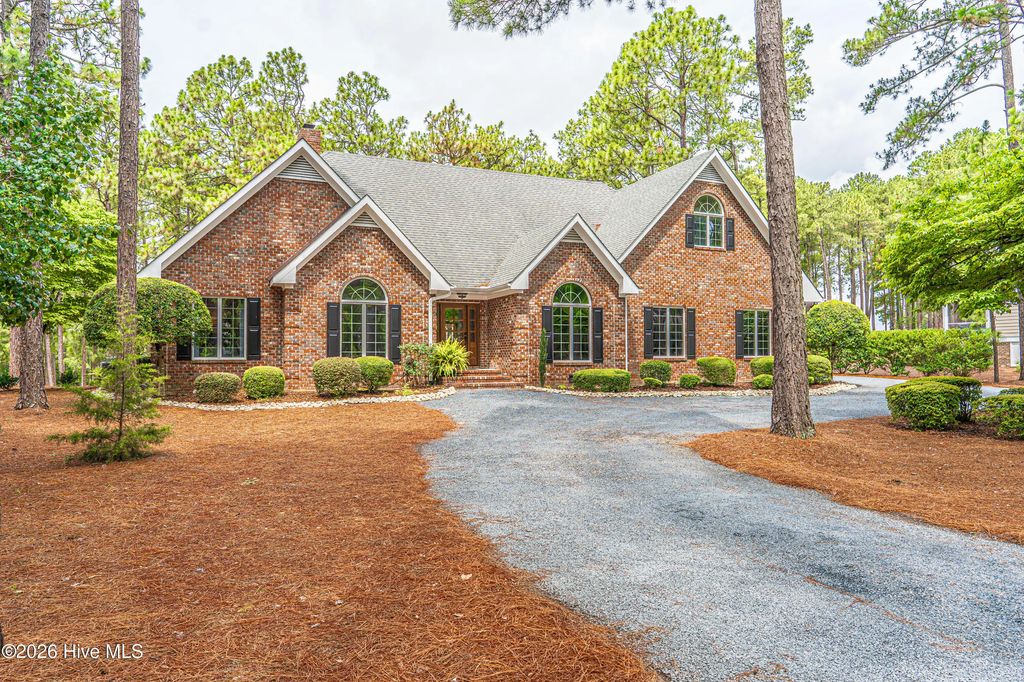 52 Mcmichael Drive, Pinehurst
