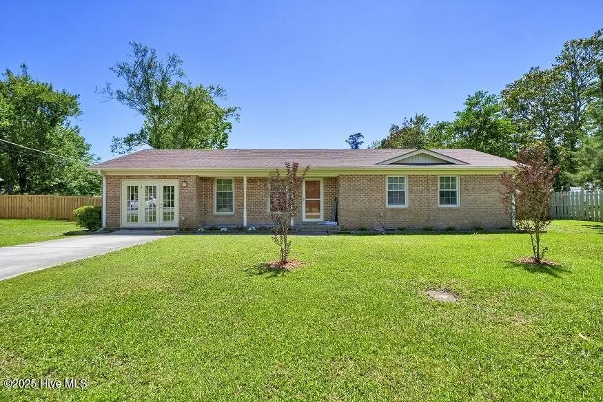 805 Hamlet Avenue, Carolina Beach