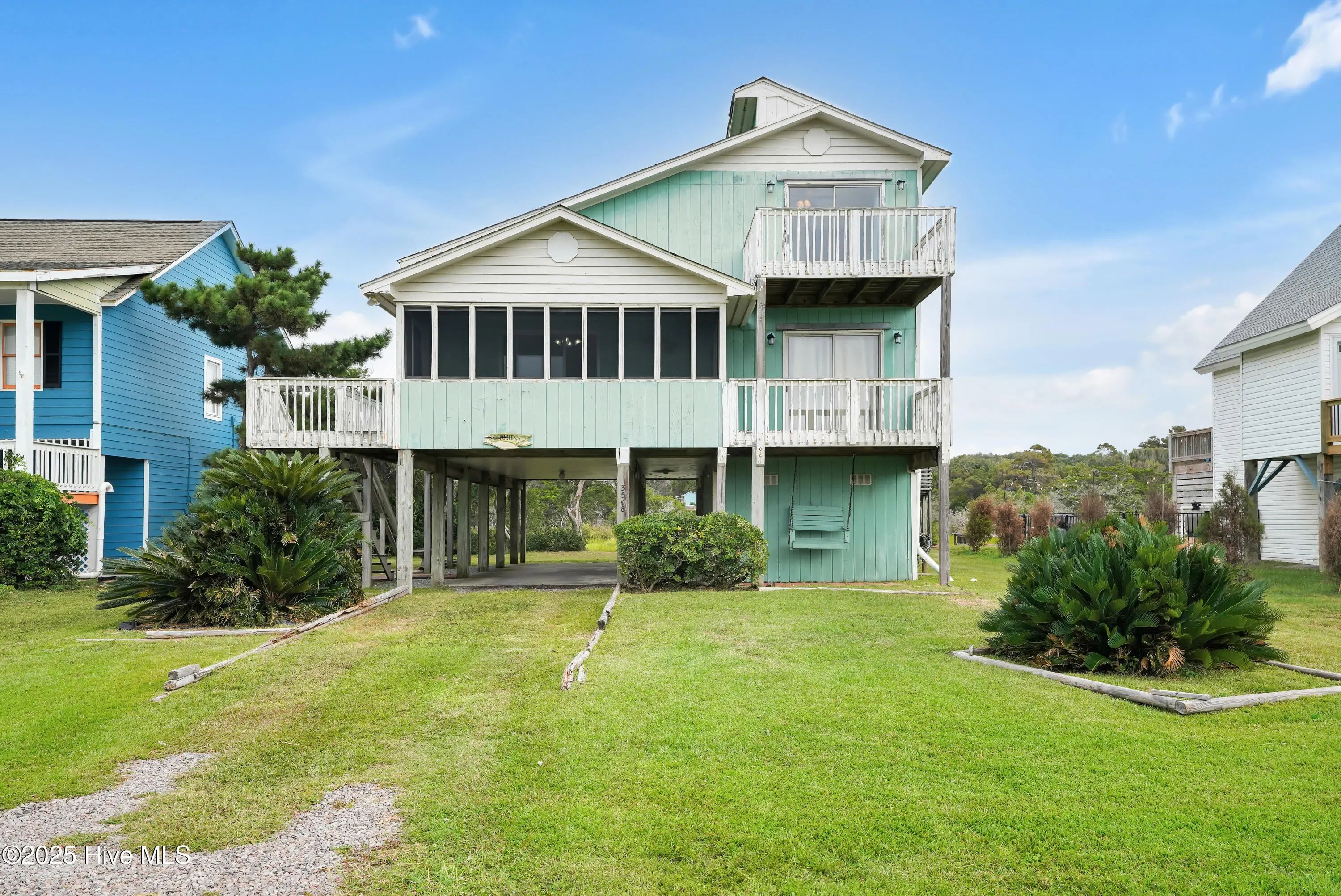 3518 E Pelican Drive, Oak Island