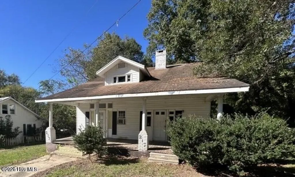 217 Robinson Street B, Rockingham