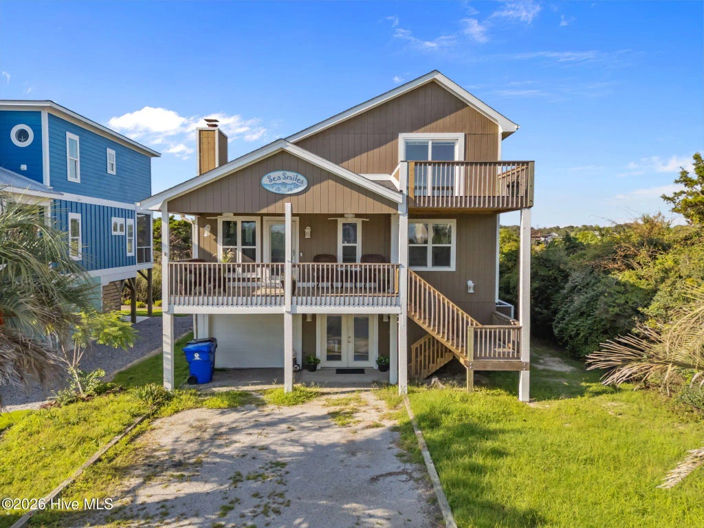 312 E Dolphin Drive, Oak Island Beach