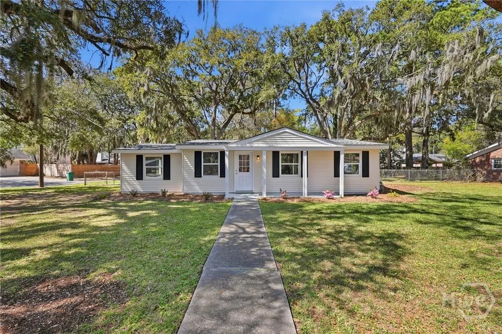 821 Walthour Road, Savannah