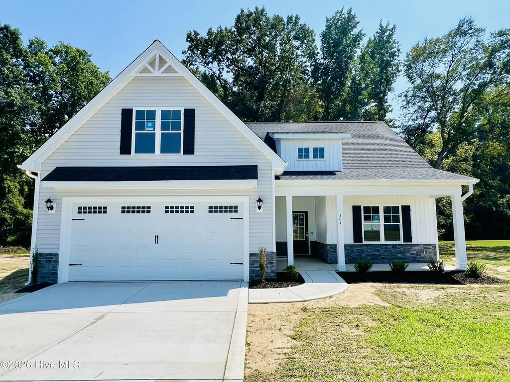 304 Creeks Edge Drive, Pikeville