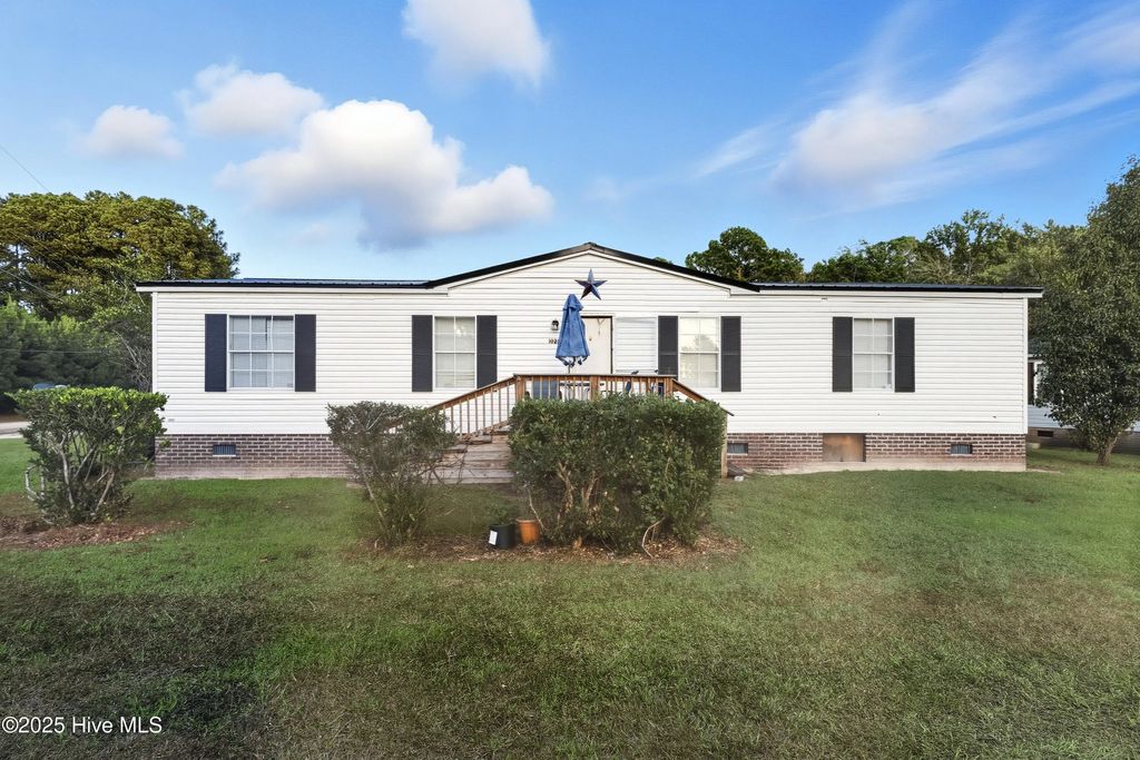 1025 White Lake Drive, White Lake