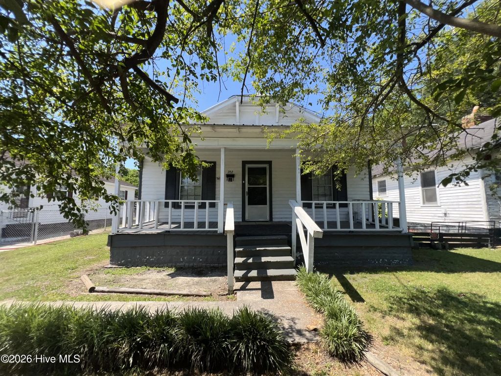 702 W Walnut Street, Goldsboro