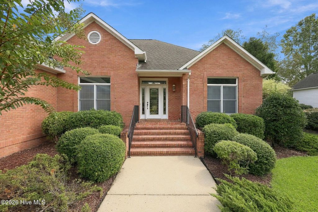 1235 Pine Valley Drive, New Bern