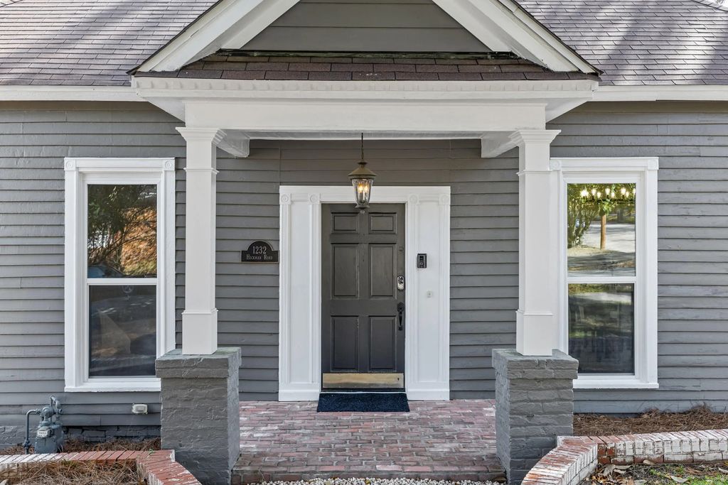 1232 Hickman Road, Richmond