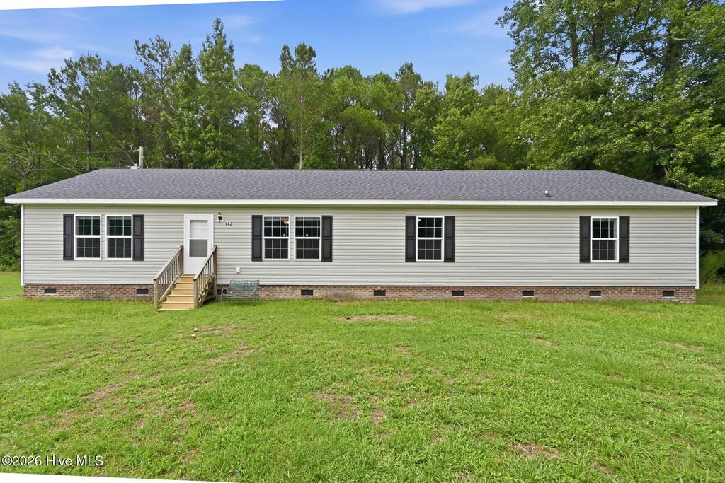 662 Hallsville Road, Beulaville