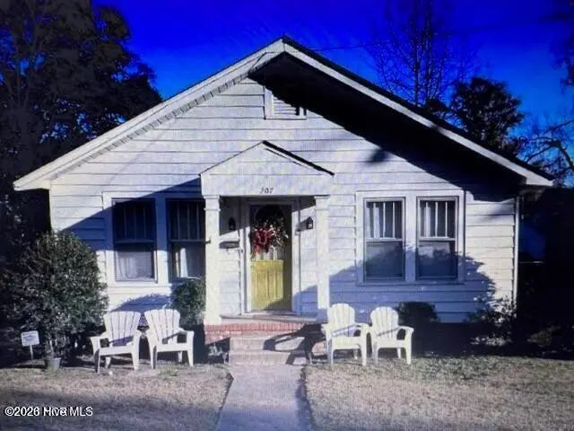 207 S Library Street, Greenville