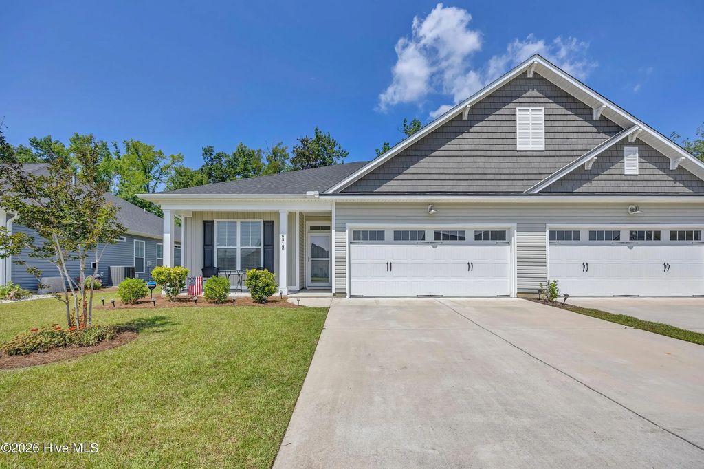 6512 Pinnacle Point, Winnabow