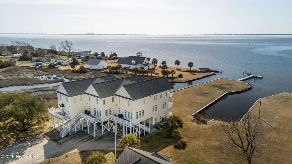 134 Water Lane, Newport