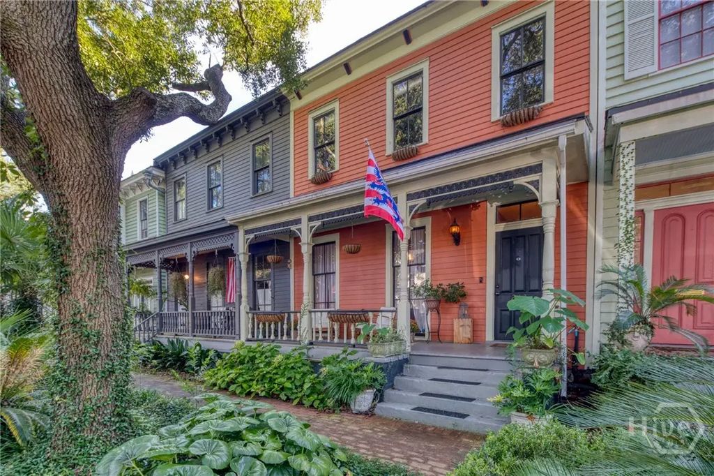 213 W Duffy Street, Savannah