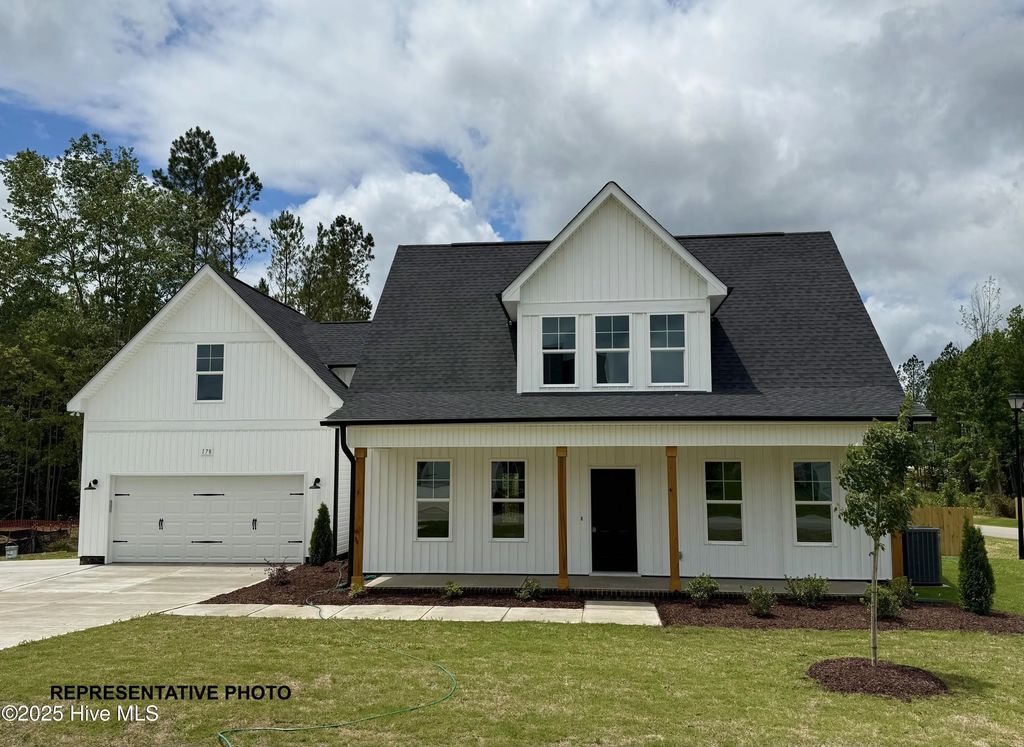 130 Cardovia Way, Wendell