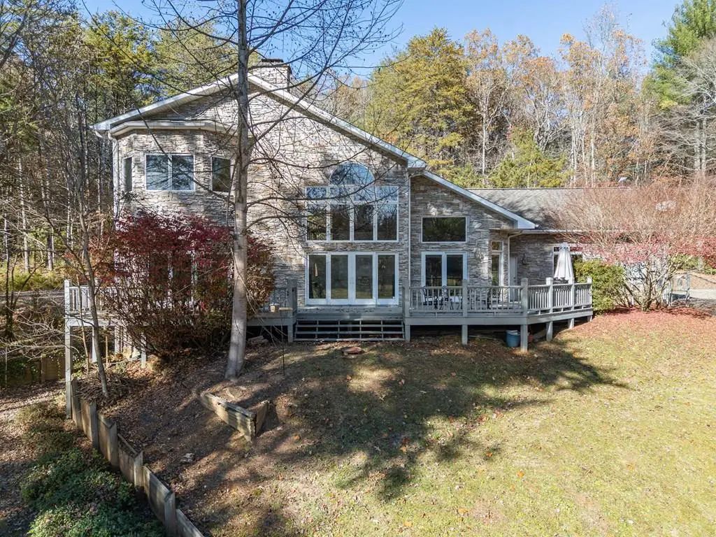 5981 Candy Mountain Road, Murphy