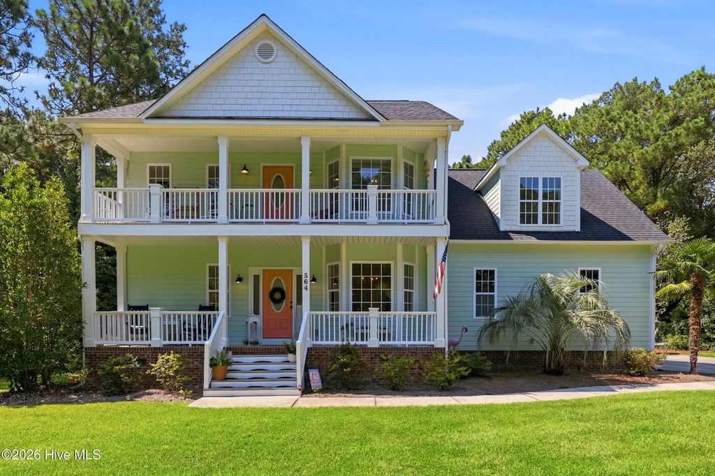 564 Royal Tern Drive, Hampstead