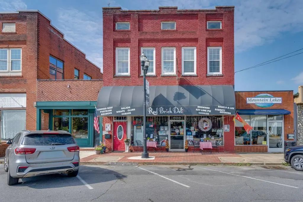 89 Tennessee Street, Murphy