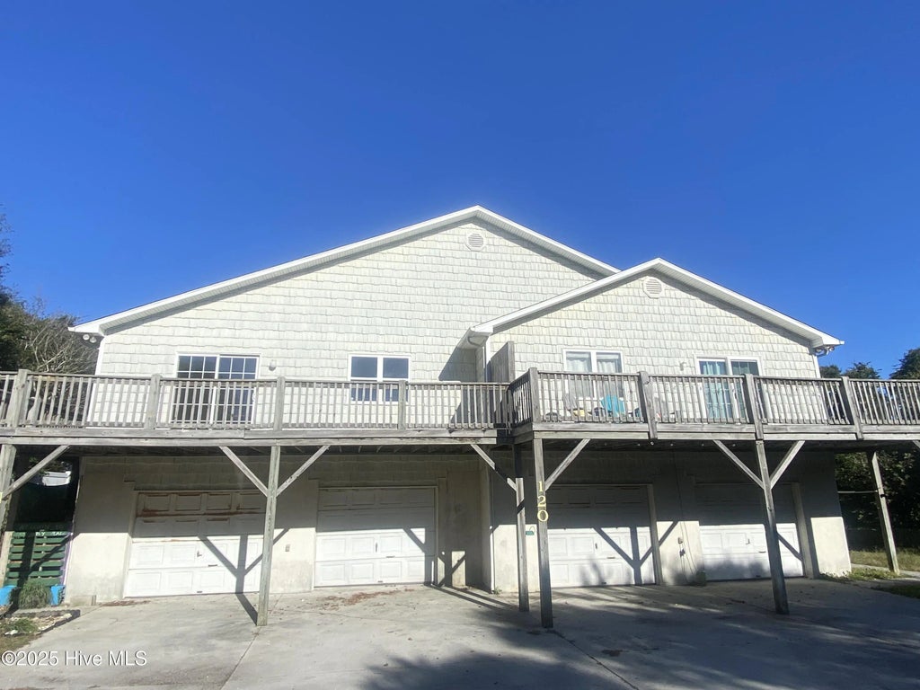 120 Shorerush Drive, Emerald Isle